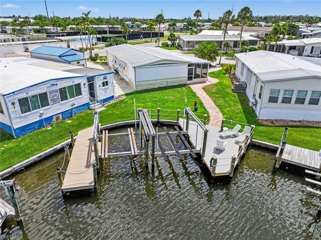 17540 Peppard Dr, Fort Myers Beach, FL 33931 Photo