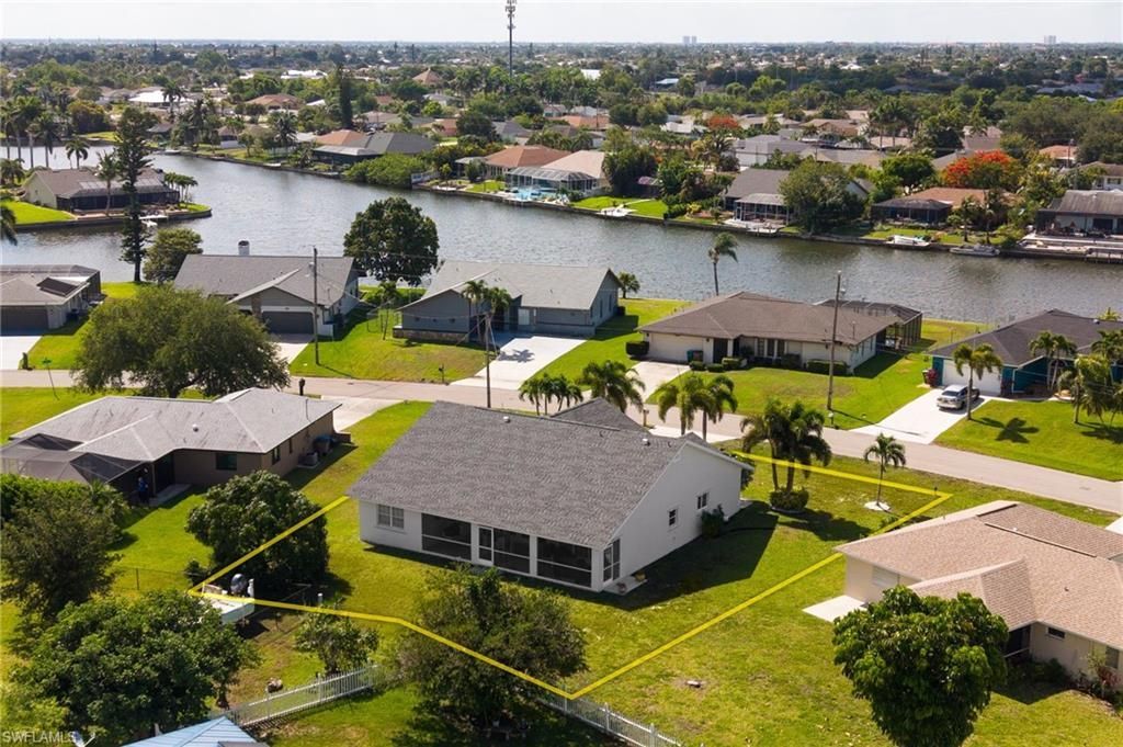 511 SE 24th St, Cape Coral, FL 33990 Photo