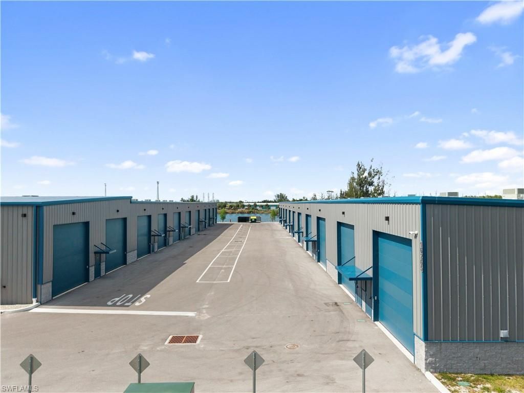 16255 Pine Ridge Rd , Unit 404, Fort Myers, FL 33908 Photo