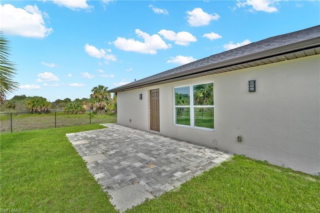 2075 Detroit Dr , Labelle, FL 33935 Photo