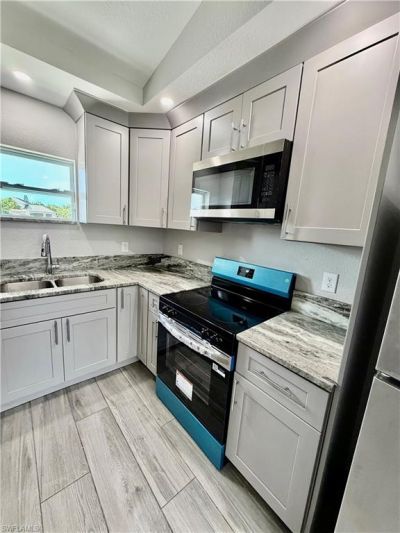 2075 Detroit Dr , Labelle, FL 33935 Photo