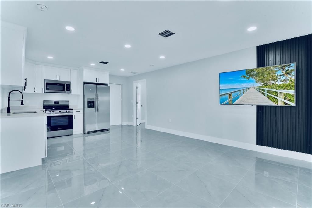 2801 42nd St W, Lehigh Acres, FL 33971 Photo