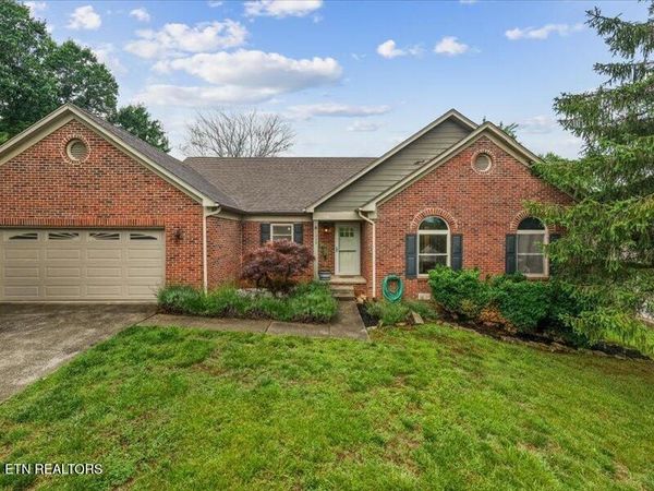 1339 Wenlock Rd, Knoxville, TN 37922