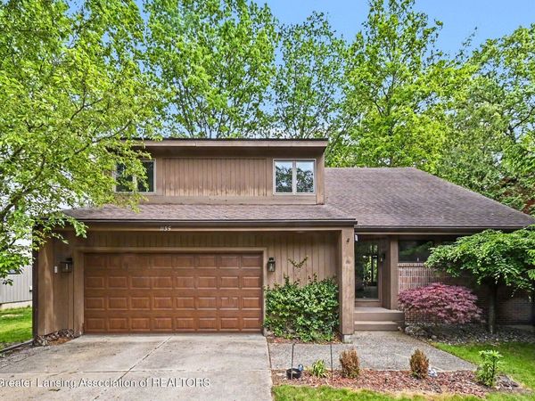 1135 Woodwind Trail, Haslett, MI 48840