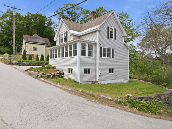 20 Prospect Street, Hillsborough, NH 03244
