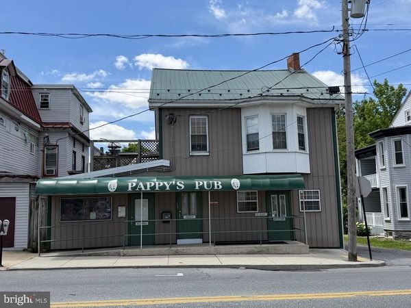 220 & 220 1/2 W MAIN STREET , WAYNESBORO, PA 17268
