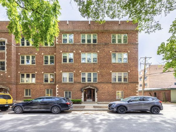 811 Erie Street , Unit 1, Oak Park, IL 60302