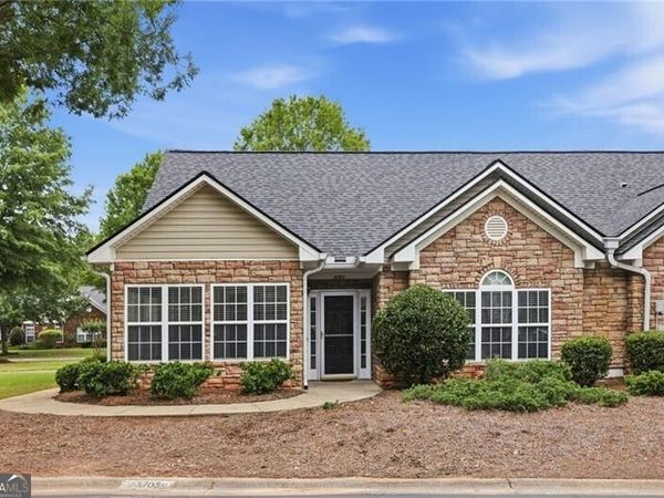 3703 Villa Springs Circle, Powder Springs, GA 30127