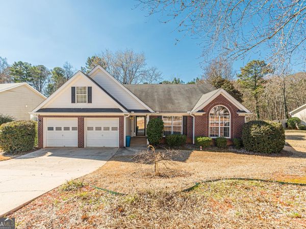 5755 Lakeview Circle, Lithonia, GA 30058