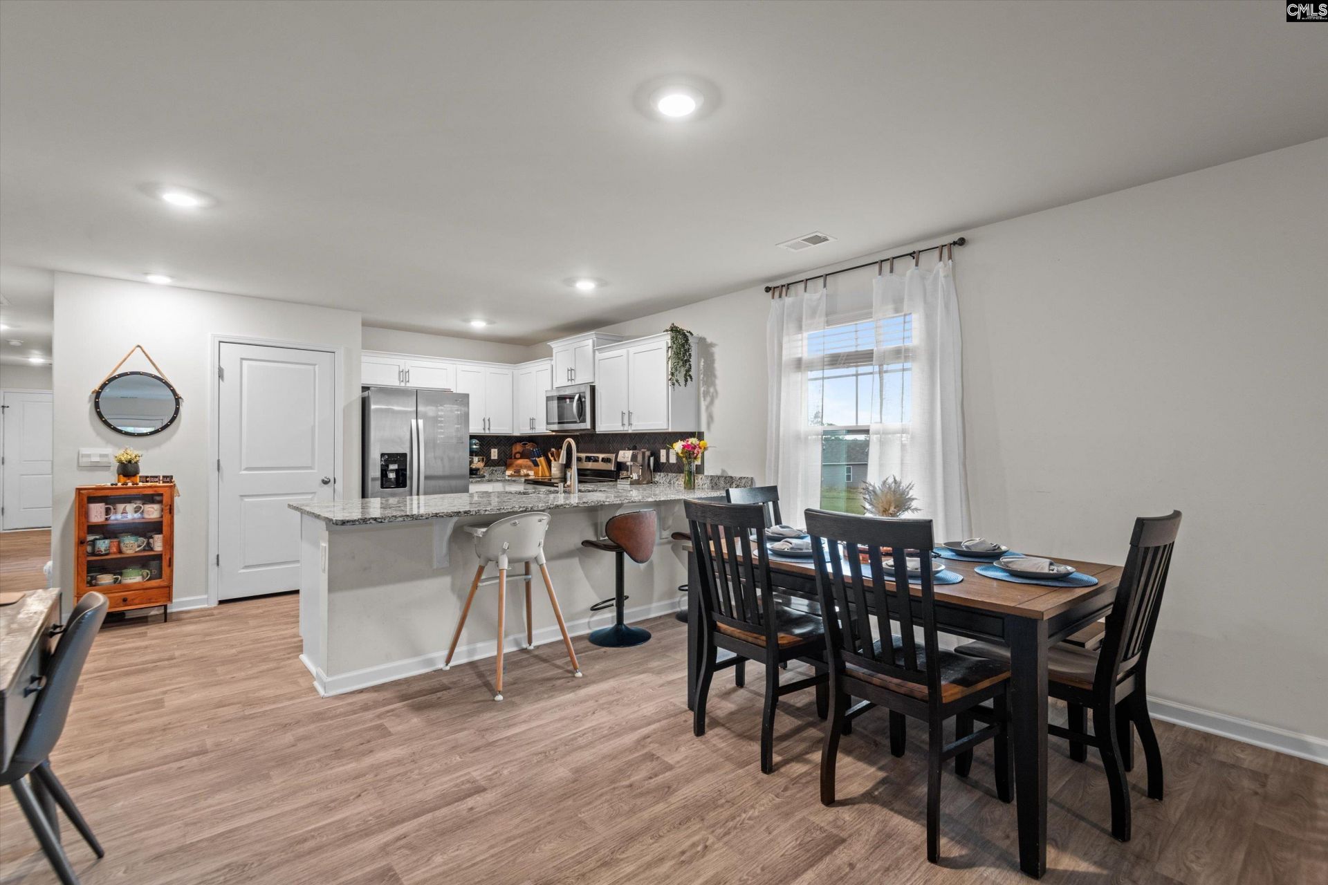 1050 Mckittrick Drive Photo 4