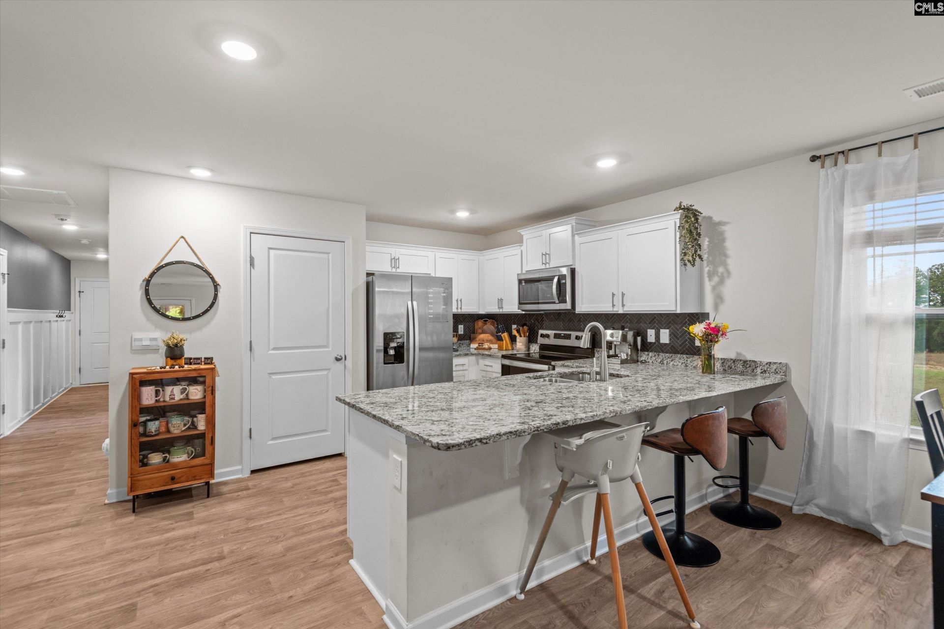 1050 Mckittrick Drive Photo 5