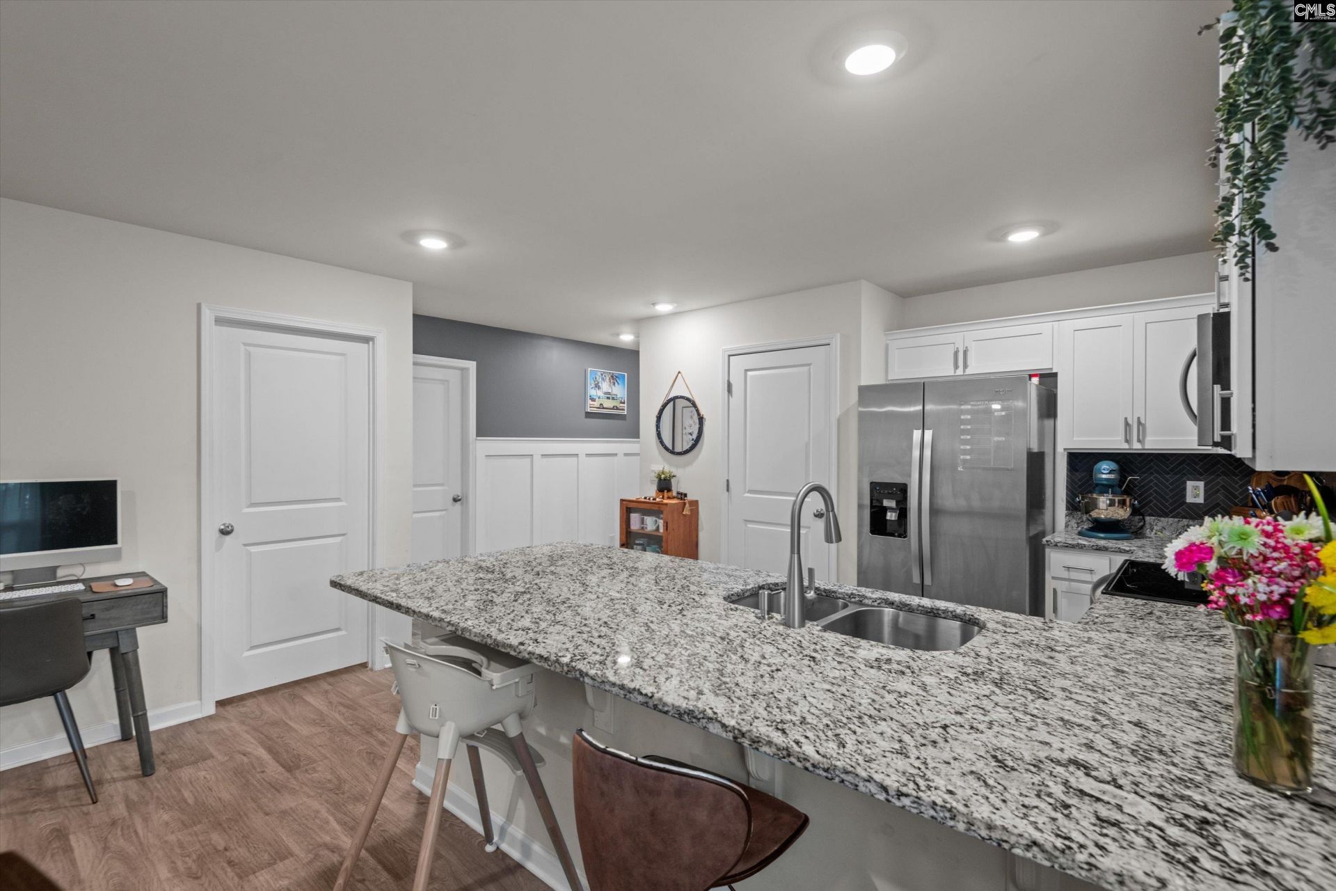 1050 Mckittrick Drive Photo 8