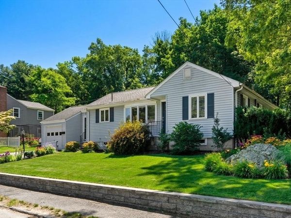 9 Fisher Terrace, Woburn, MA 01801
