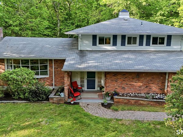 24 Jericho, Old Lyme, CT 06371