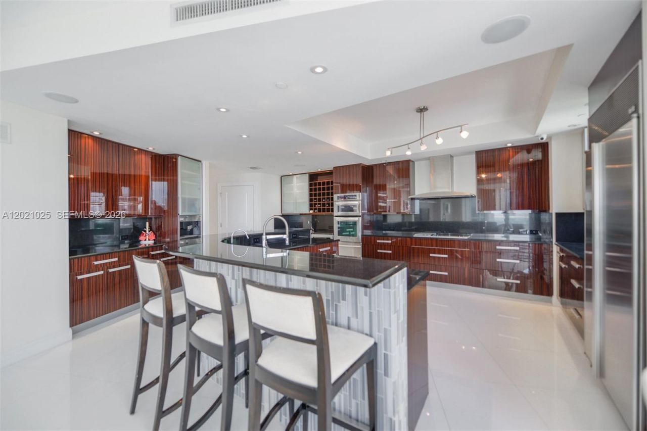 6000 Island Blvd, Unit 1801, Aventura, FL 33160 Photo