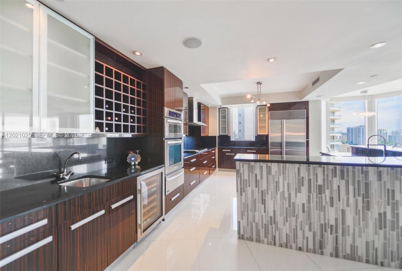 6000 Island Blvd, Unit 1801, Aventura, FL 33160 Photo