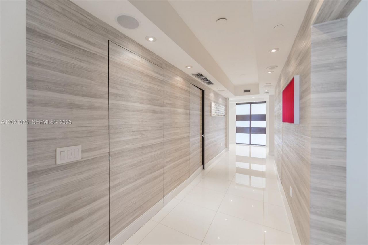 6000 Island Blvd, Unit 1801, Aventura, FL 33160 Photo