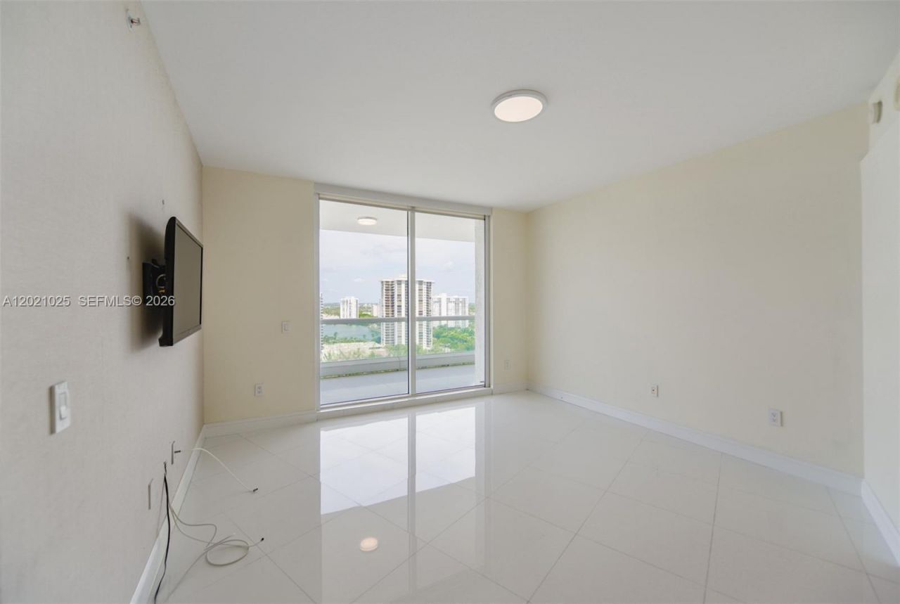 6000 Island Blvd, Unit 1801, Aventura, FL 33160 Photo