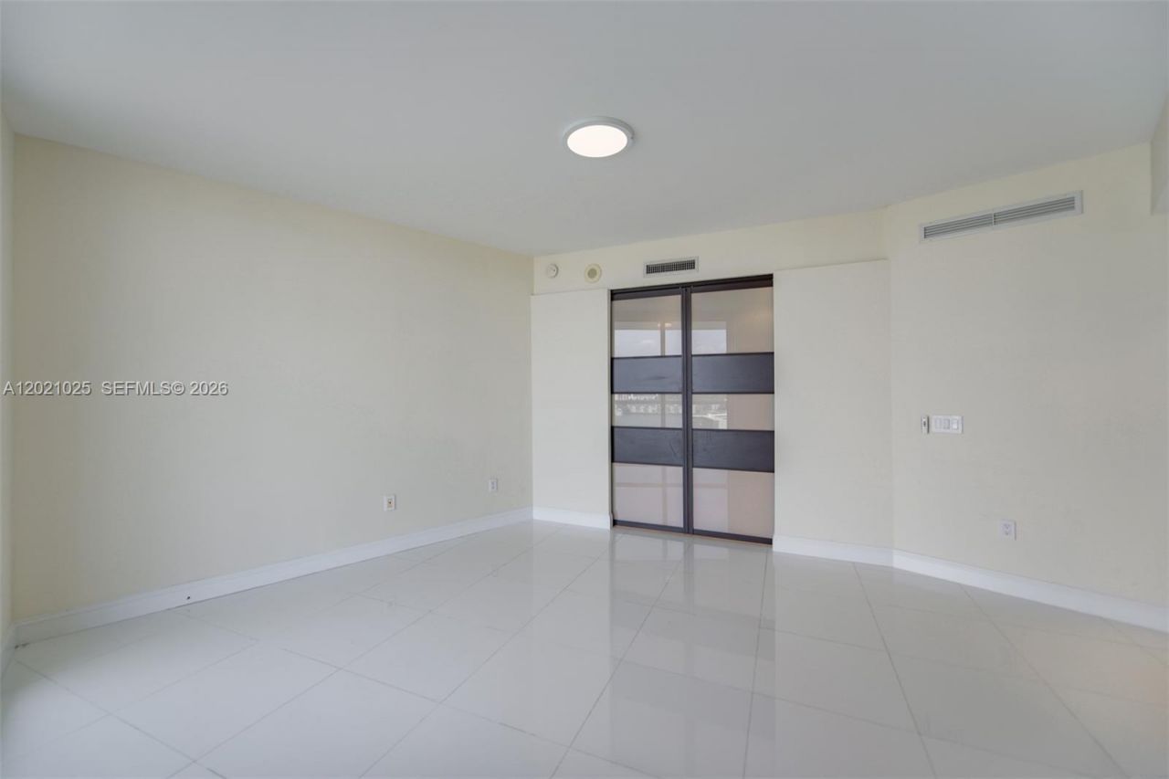 6000 Island Blvd, Unit 1801, Aventura, FL 33160 Photo