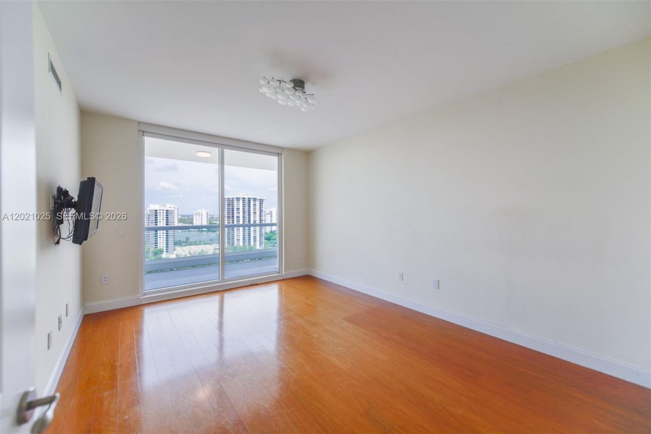 6000 Island Blvd, Unit 1801, Aventura, FL 33160 Photo