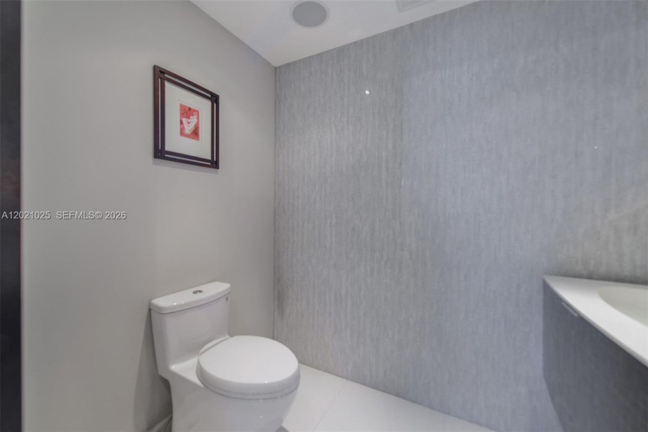6000 Island Blvd, Unit 1801, Aventura, FL 33160 Photo