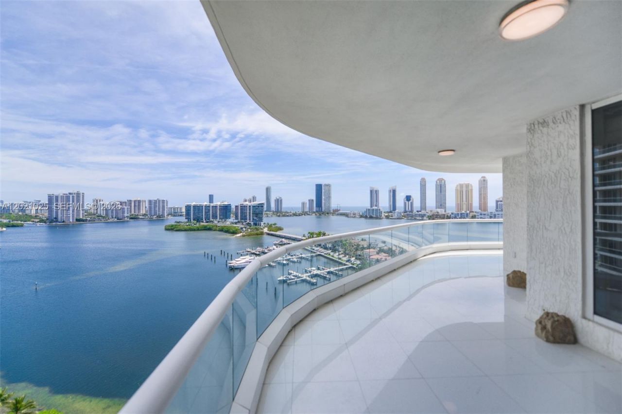 6000 Island Blvd, Unit 1801, Aventura, FL 33160 Photo