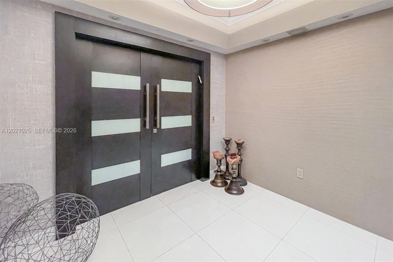 6000 Island Blvd, Unit 1801, Aventura, FL 33160 Photo