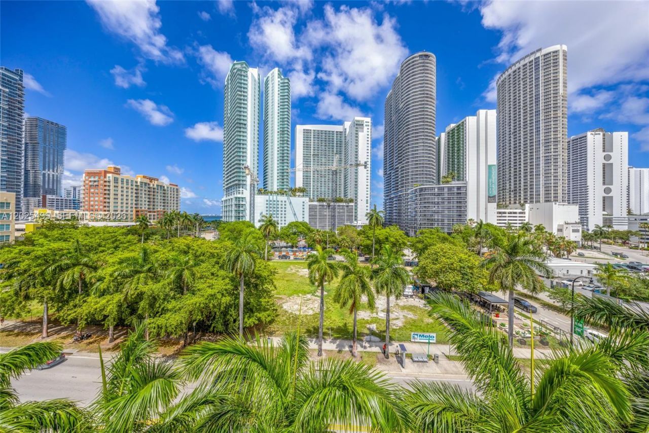 275 NE 18th St , Unit 1510, Miami, FL 33132 Photo