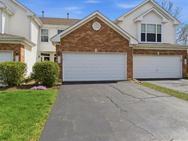 710 Riding Lane , St. Charles, IL 60174