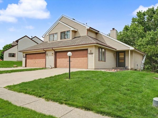 2612 Natalie Drive, Unit 2612, Champaign, IL 61822