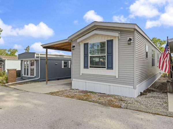 1332 Doulgas Avenue , Montgomery, IL 60538