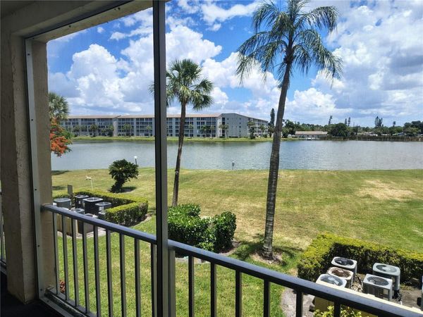 3737 LAKE BAYSHORE DRIVE , Unit 213, BRADENTON, FL 34205