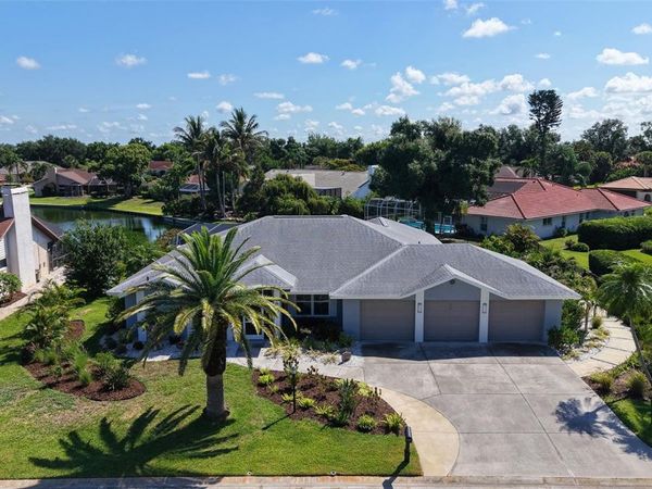 6988 COUNTRY LAKES CIRCLE , SARASOTA, FL 34243
