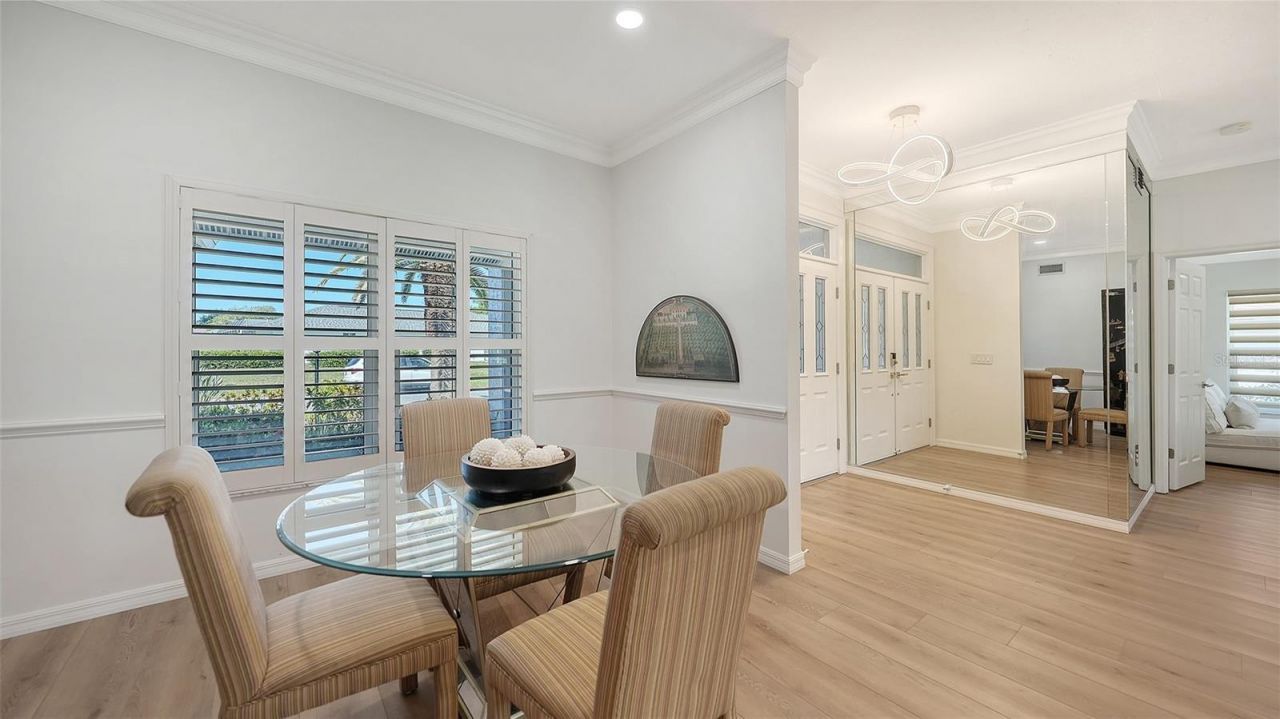 6988 Country Lakes Circle, Sarasota, FL 34243 Photo