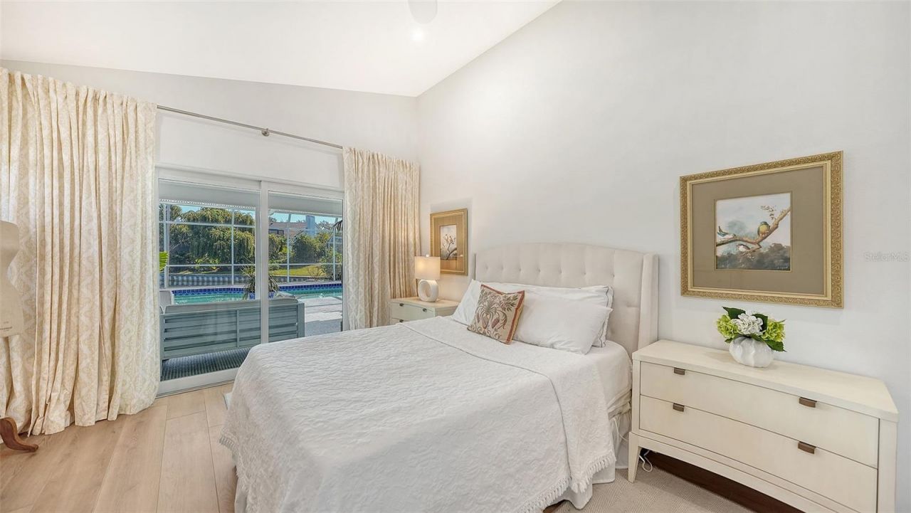 6988 Country Lakes Circle, Sarasota, FL 34243 Photo
