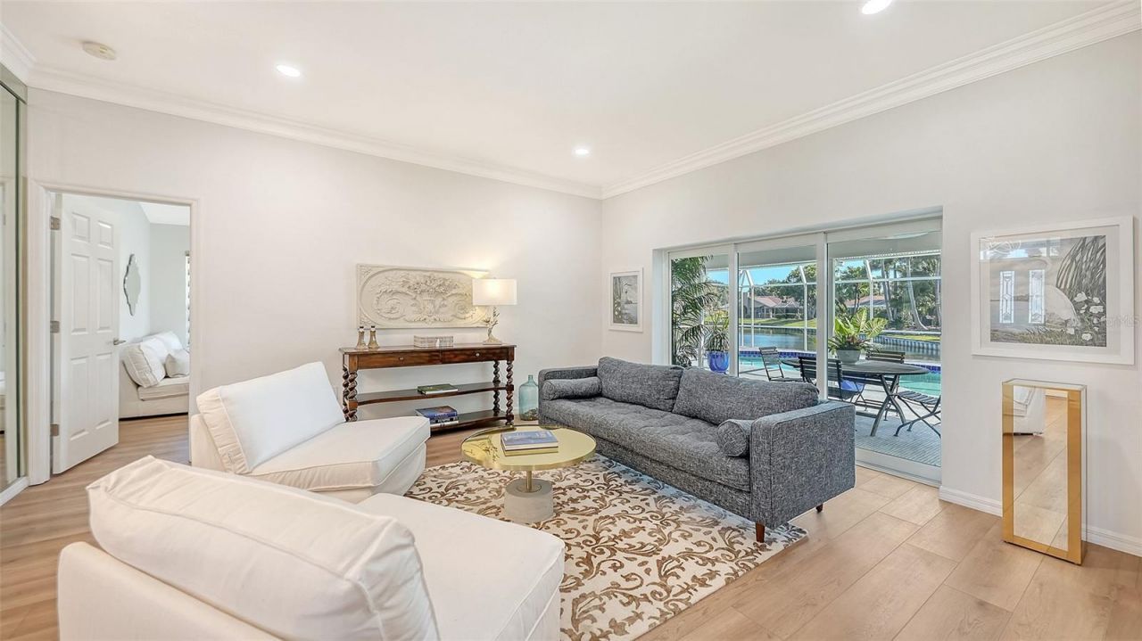 6988 Country Lakes Circle, Sarasota, FL 34243 Photo