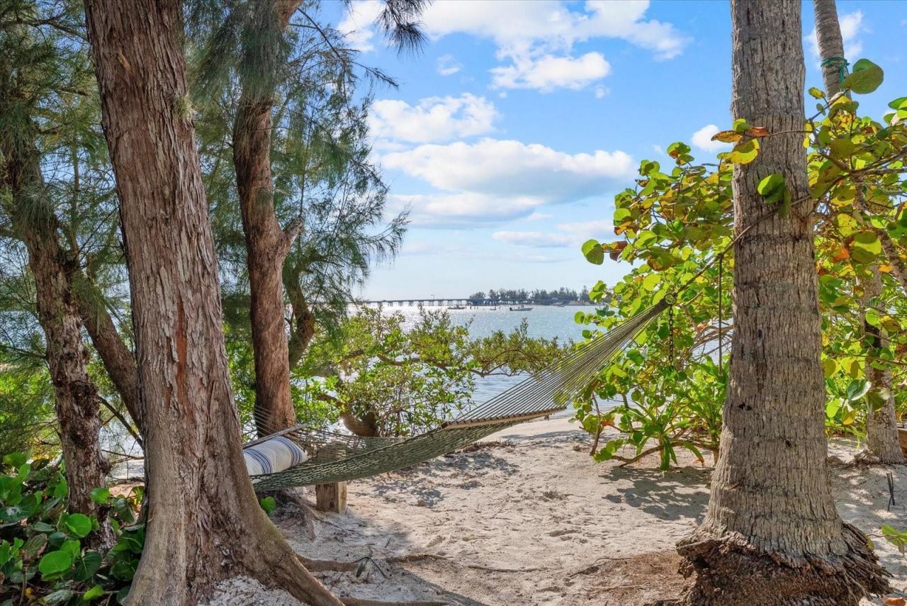 7143 La Lenaire Drive, Longboat Key, FL 34228 Photo