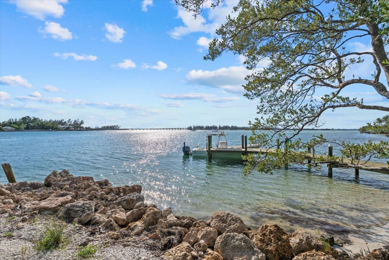 7143 La Lenaire Drive, Longboat Key, FL 34228 Photo