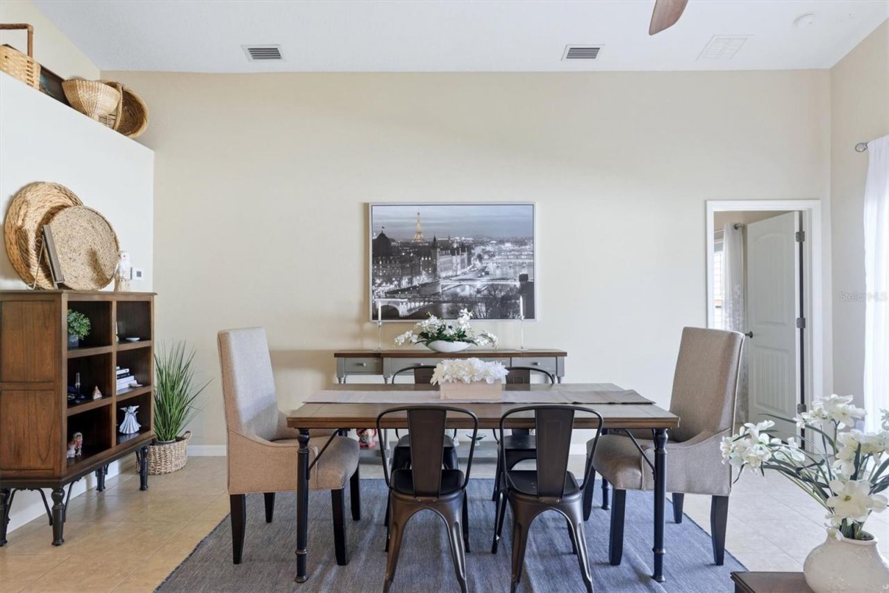 7106 35th Street E, Sarasota, FL 34243 Photo