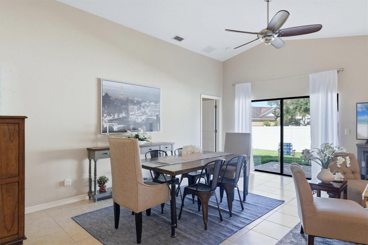 7106 35th Street E, Sarasota, FL 34243 Photo