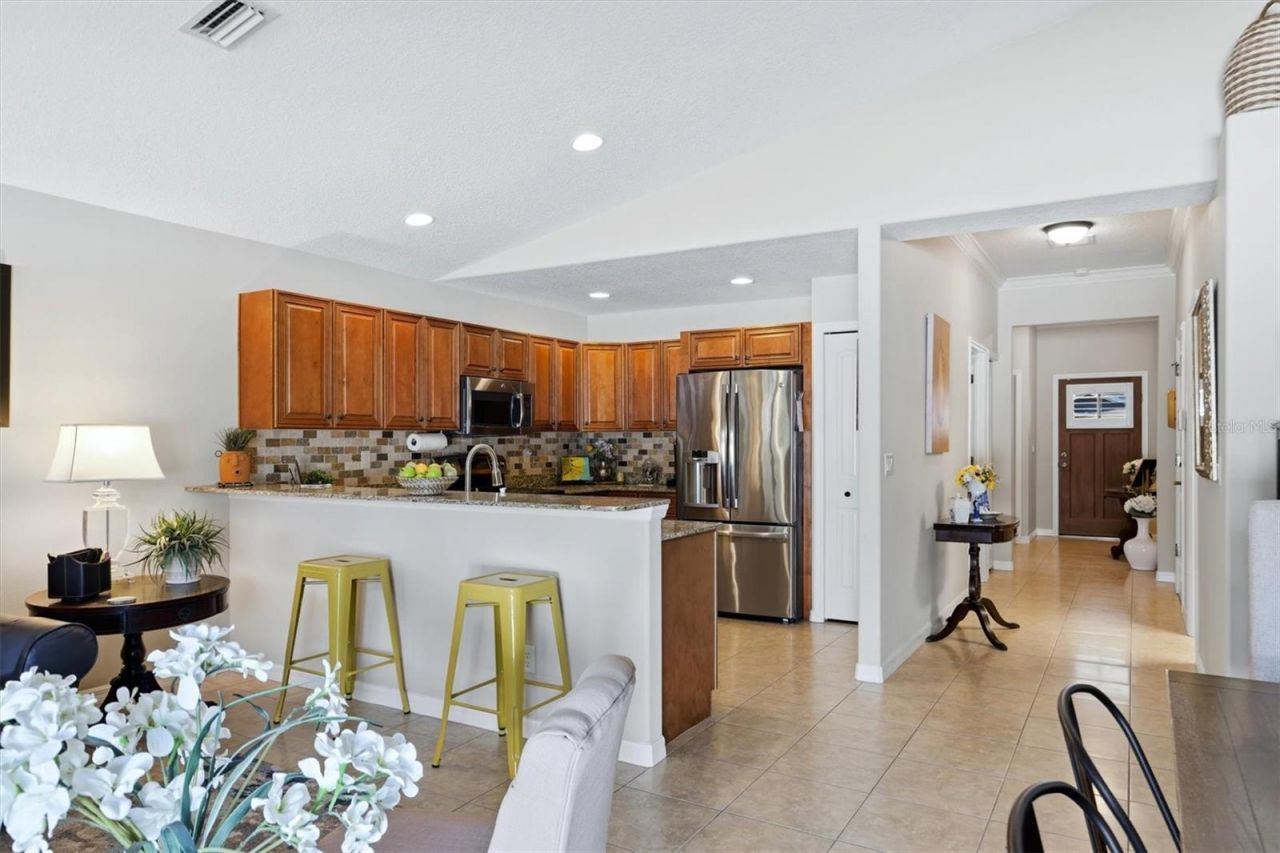 7106 35th Street E, Sarasota, FL 34243 Photo