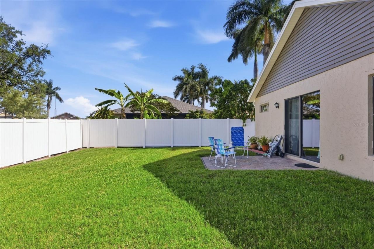 7106 35th Street E, Sarasota, FL 34243 Photo