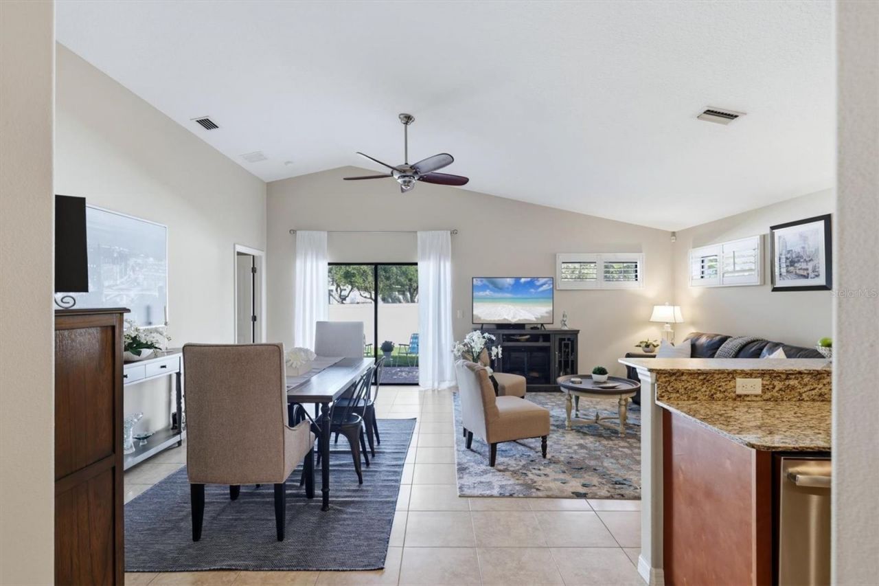 7106 35th Street E, Sarasota, FL 34243 Photo
