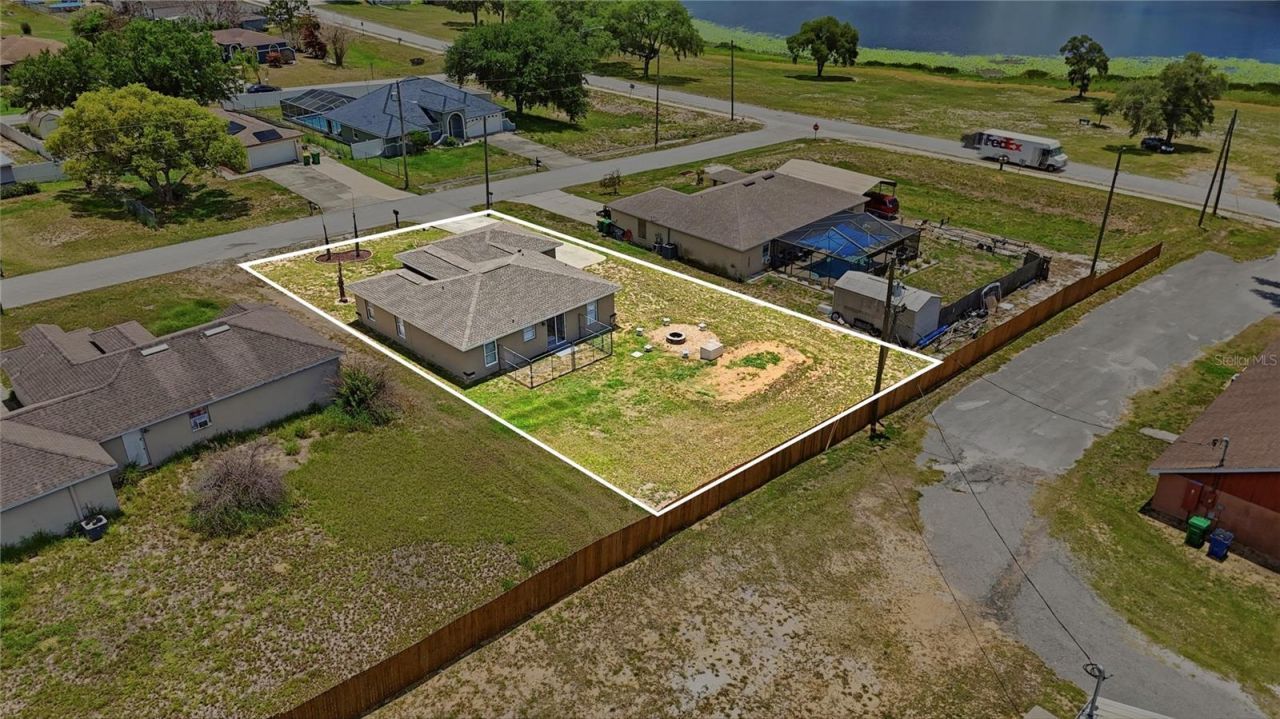 6005 Lake Ruth Drive W, Dundee, FL 33838 Photo