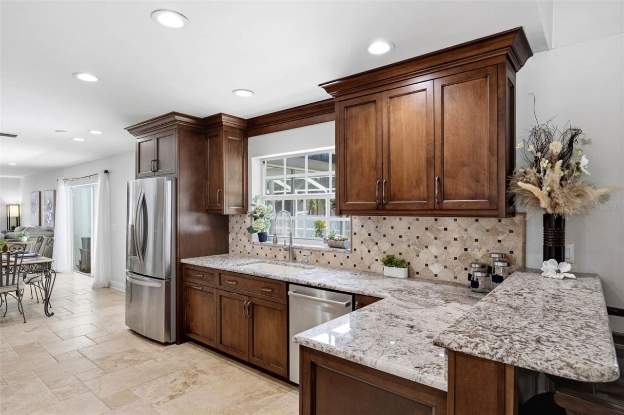 9149 Maple Ct, Seminole, FL 33777 Photo