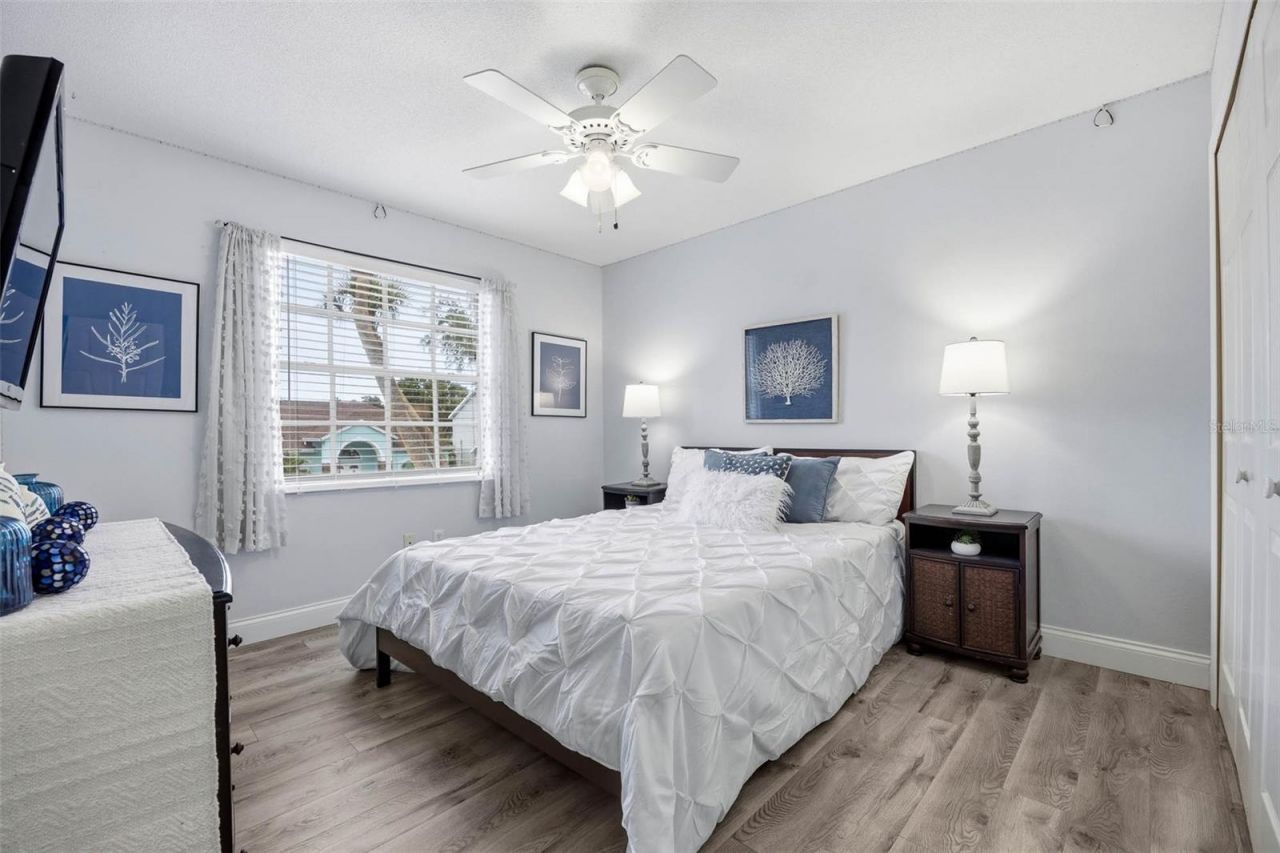 9149 Maple Ct, Seminole, FL 33777 Photo