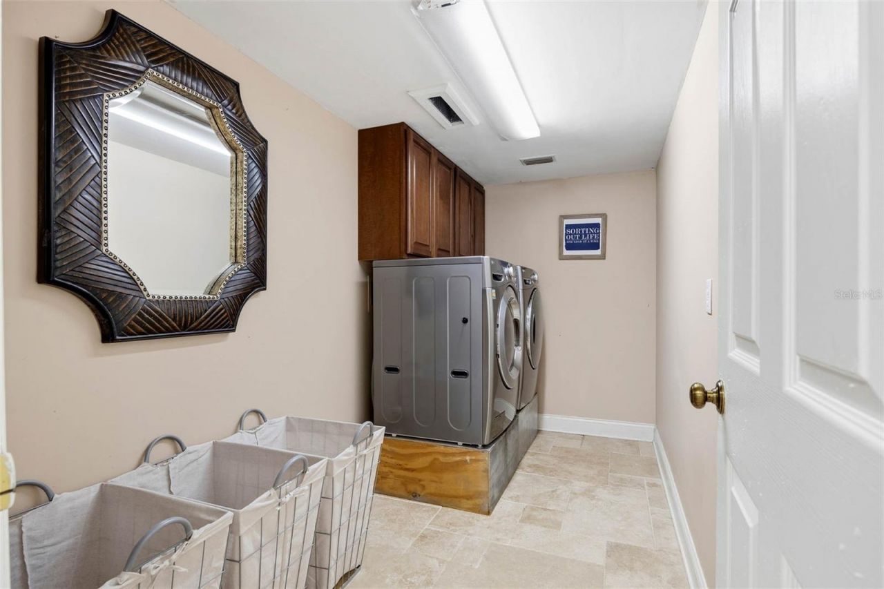 9149 Maple Ct, Seminole, FL 33777 Photo