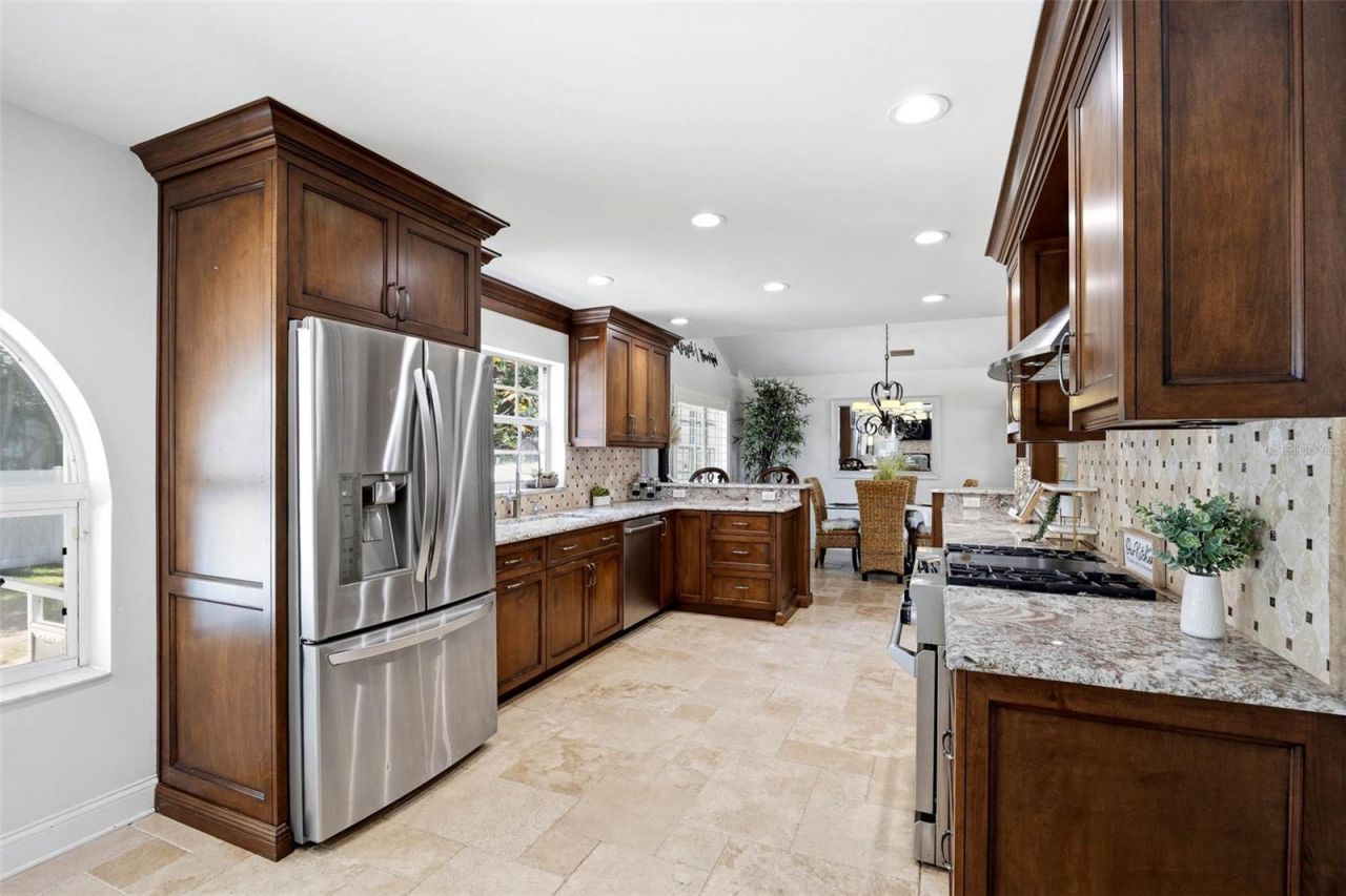 9149 Maple Ct, Seminole, FL 33777 Photo