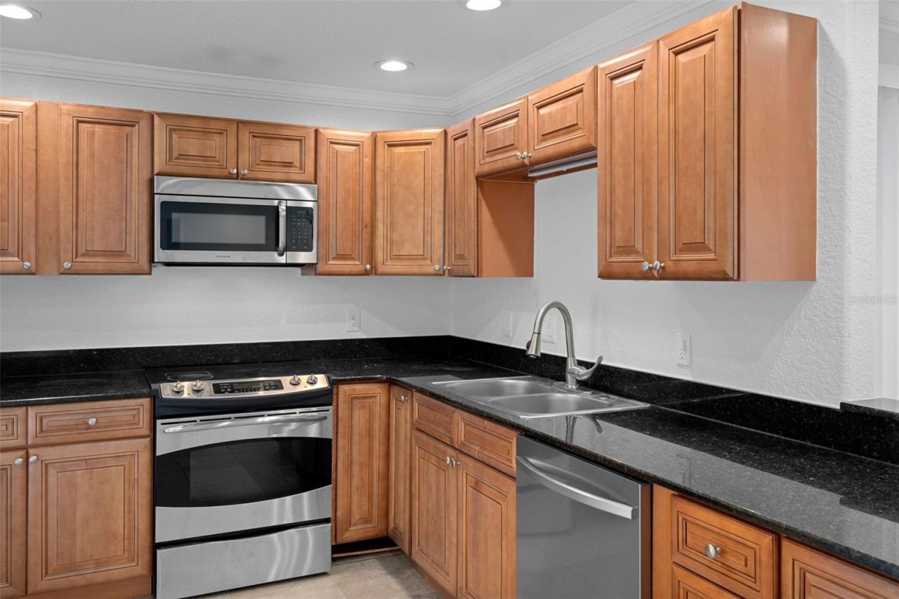 2220 Bahia Vista Street, Unit G4, Sarasota, FL 34239 Photo