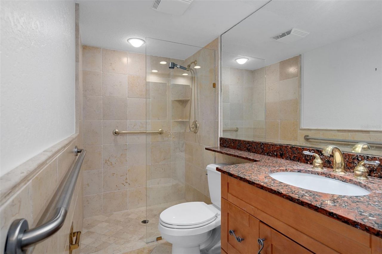 2220 Bahia Vista Street, Unit G4, Sarasota, FL 34239 Photo